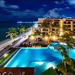 202 C - Apartment In First Line Of Beach With Direct Access To The Beach